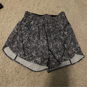 Lululemon Track That Mid-Rise Lined Short 5”